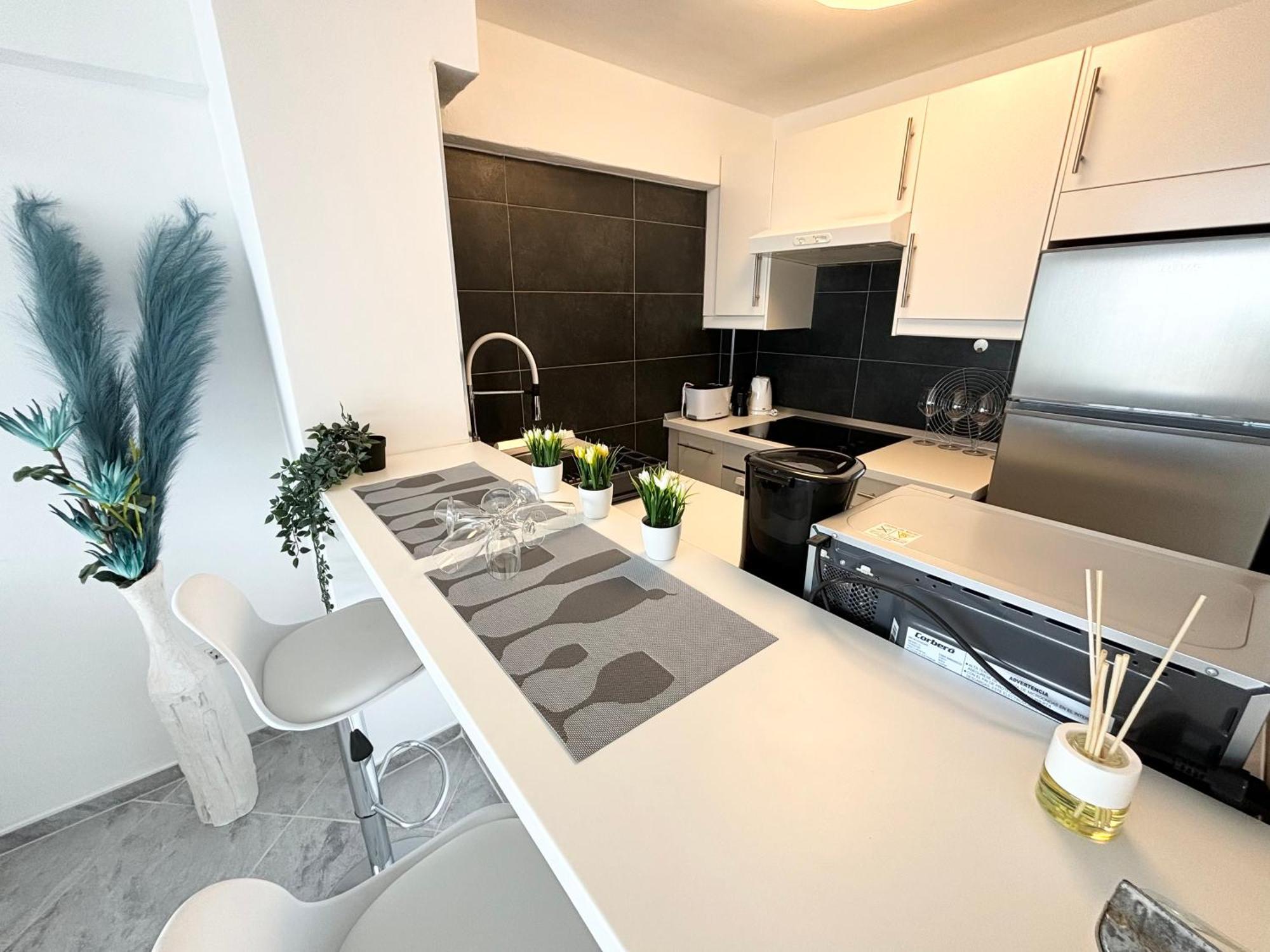 Luxury Ocean View Apartment 6Th Floor Los Cristianos (Tenerife) Exterior foto